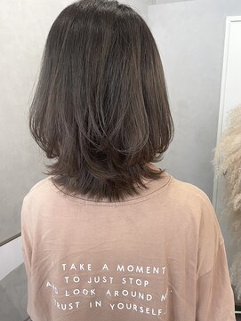 エニタイム(Anytime) 外ハネくびれヘア ベージュカラー 木場美容室