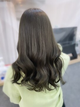 ニル 柏の葉(Nil) うる艶オリーブカラー　【 村岡優里子 】