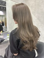 シティ(CITY) アッシュベージュカラー×ロングレイヤーカット 【CHICA】