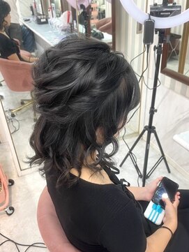 ゴート アミティ(G.O.A.T AMITY) ガーリースタイル/心斎橋/ヘアメ/セットサロン