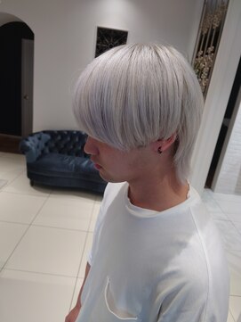 ルクール ヘアー プレジー(Le Coeur HAIR Plaisir) ホワイトシルバー