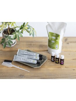 厳しい海外のオーガニック基準をクリアしている"ヴィラロドラ"カラーを使用しダメージレスな仕上がりに。