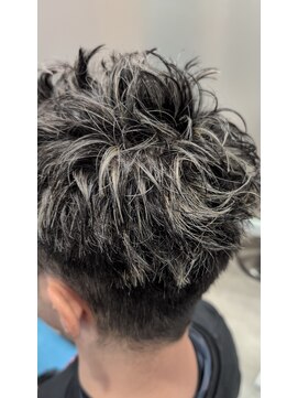 アース 菊名店(HAIR&MAKE EARTH) メンズハイライト
