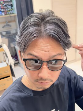 バース 梅田中崎町店(BIRTH) 50代40代白髪ぼかしシルバーメッシュバレイヤージュ