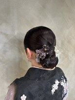 トイロ(hair design Toiro)&nbsp;タイトシニヨン