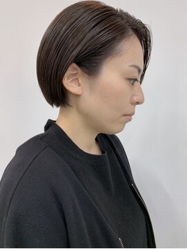 フィル(fil) 艶感ショートボブ