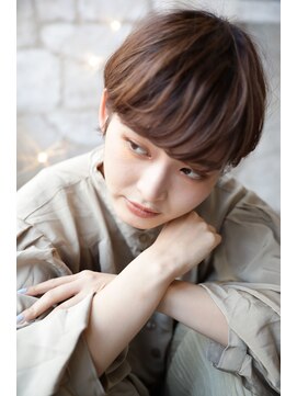 カライングドゥ(ing deux) 【~ing deux】重めバングのマッシュショート【随原麻由】