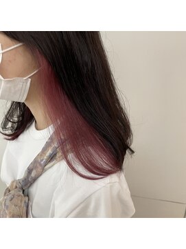 クララ サカエ(CLALA Sakae LA.DONNA group) イヤリングピンクレッド