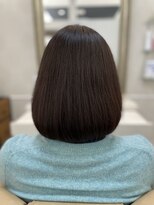 レヴィア(revia)&nbsp;ハリコシまとまりのある重ためボブ