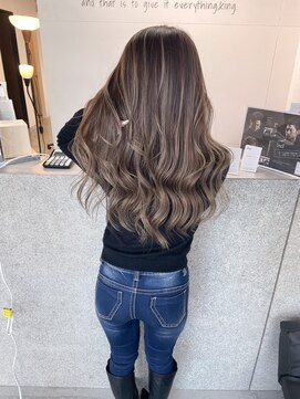 キング 枚方店(K!ng) 【枚方、高槻、梅田】ホワイトハイライト