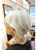 50代60代70代グレイおしゃれボブ