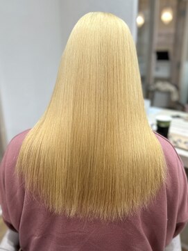 フルブルーム 東林間(fullbloom) レイヤーカットブロンドヘアケアブリーチ抜きっぱなしブリーチ