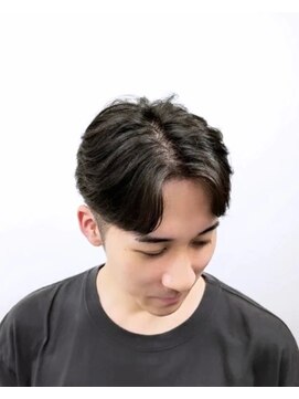 ヒロギンザ 神田店(HIRO GINZA) ツーブロック×センターパート