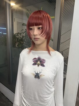 レコ(LECO) 個性派ハイレイヤーウルフカットハイトーンレッドカラー