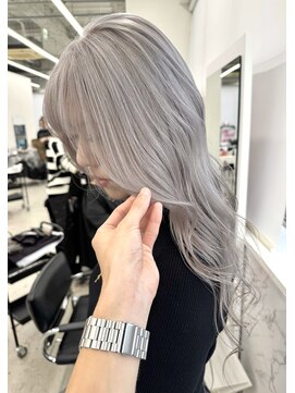 新美蓮/グレージュ/シルバー/ハイトーン/アッシュグレー