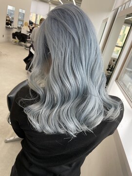 エゴル ナゴヤサカエ(ENGOL NAGOYA SAKAE) ブルージュ