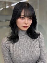 ソラ 広尾店(SORA)&nbsp;ミディアムレイヤー/ブルーブラック/顔周りカット