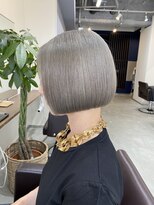 バランス 新宿(balance)&nbsp;ショートボブ×Wカラー（メタリックグレー）　[新宿/髪質改善]