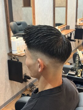 ザ クラン バイ ヘッドライト 仙台長町店(THE CLAN by HEADLIGHT) 【男ウケ抜群】フェザーアップ/フェード/スキンフェード