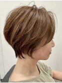 30代40代50代◎くせ毛ショート◎白髪ぼかし◎お手入れ簡単◎
