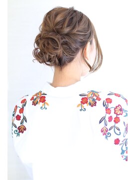 オーロ(ORO) ゆるふわアレンジアップ