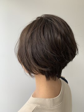 ビグディーサロン(BIGOUDI salon koshien) 大人かわいい小顔ひし形ショートボブ