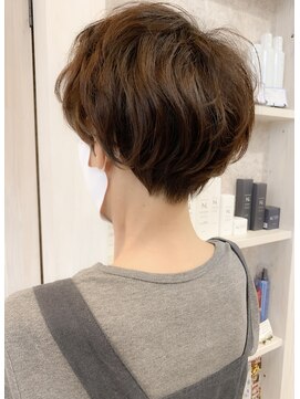 キャアリー(Caary) 福山市　パーマ人気キャアリー丸みショート、丸みベリーショート