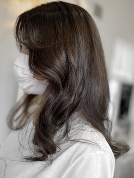 ウェリナ(Welina) 重めレイヤーstyle