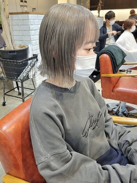 カフカ(CAFCA) ホワイトアッシュボブ