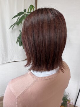 ヒビ(HIBI) ピンクブラウン外ハネボブ