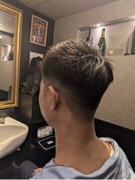 ブロートーキョーバーバーショップ 神田店(Bro Tokyo BARBERSHOP) 【神田】ビジネスbarberヘアーソフモヒスタイル