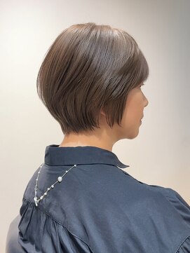 ジアン テラス(GIEN TERRASSE) #くびれショート#白髪ぼかし#透明感カラー/岸本 理希