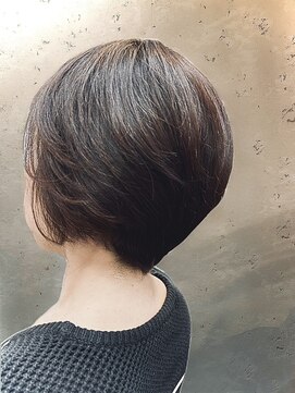 フロー(flow.) ショートボブ