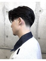 オーシャントーキョー ホワイト 原宿(OCEAN TOKYO WHITE)&nbsp;テーパーフェードセンターパート