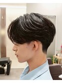 毛流れセンターパートニュアンスパーマカルマヘアメンズパーマ