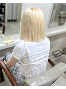 カリーナ(CARINA) ハイトーンカラー/ブロンドカラー/ハイトーンリタッチ