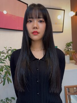 イラトス(ILLATOS) ワンレングスロング