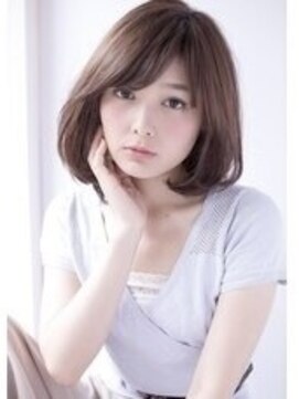 エイチバイシオミエイチ 神戸三宮(H by shiomi H) shiomi H ノームコアミディアムマッシュボブ【フェアリー】