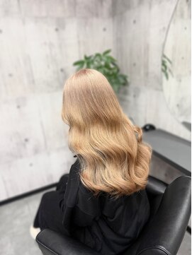 ノーン(NONE) 暖色ミルクティーカラー