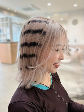 ヘアデザイン ファブロ(hair design FABRO.) 【FABRO東】グラフィックラインカラー/ホワイト/ゼブラ★