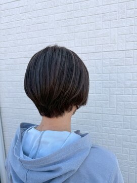 ゴデーレ(GODERE) 立体感ハイライト小顔ひし形ショートボブ大人可愛いレイヤー