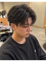 ノーマ(no-ma)&nbsp;【センターパート】直毛・毛流れが出にくい方に