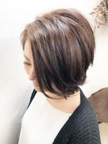 ファム 札幌大通(fam)&nbsp;似合わせ小顔カット　大人クール可愛い丸みショートボブ