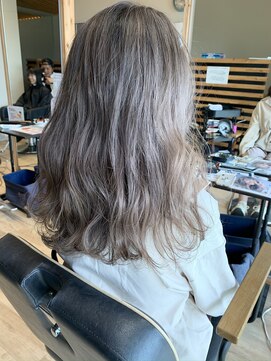 ベアトリーチェ(Beatrice) ミルクティーカラー