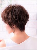 毛先パーマの黒髪ウォーターフォールにことりベージュハイライト