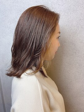 ヘアサロンM 新宿 イヤリングカラー！