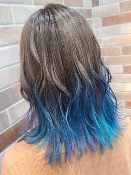 シャムオーツー 国分寺(CHAM:O2) 裾トリコロールカラー