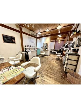 三条市はもちろん、市外からのお客様も多数ご来店♪男女年齢問わず、オシャレ感度の高い方から大人気♪