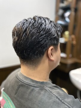 ヒロギンザ 横浜店(HIRO GINZA) 耳だし刈り上げ