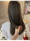 カーキブラウン